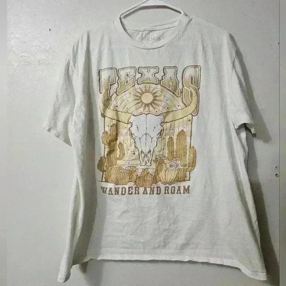 EUC! Texas short sleeve tee! - Picture 1 of 3